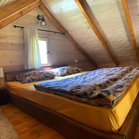 Cabin House Dubovik Cetynia Zewnętrze zdjęcie