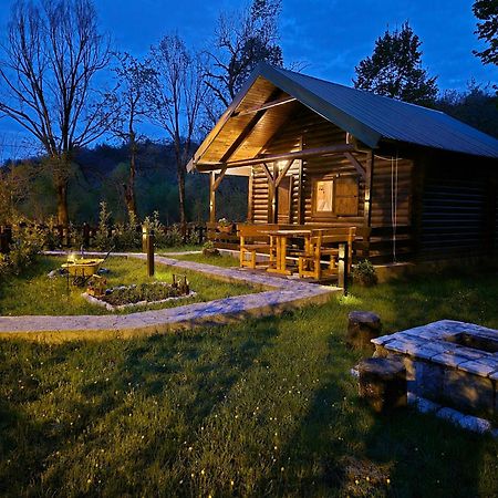 Cabin House Dubovik Cetynia Zewnętrze zdjęcie