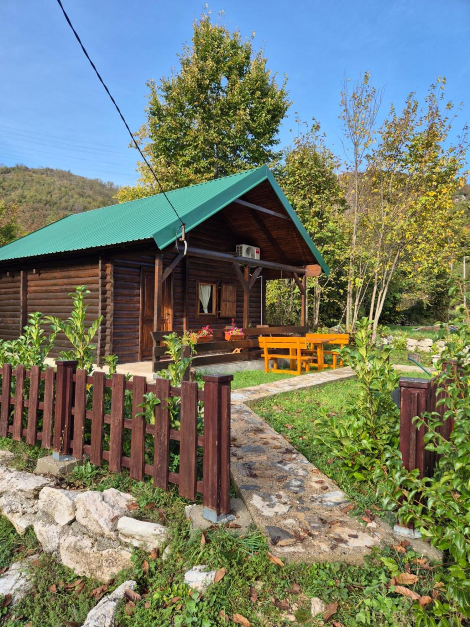 Cabin House Dubovik Cetynia Zewnętrze zdjęcie