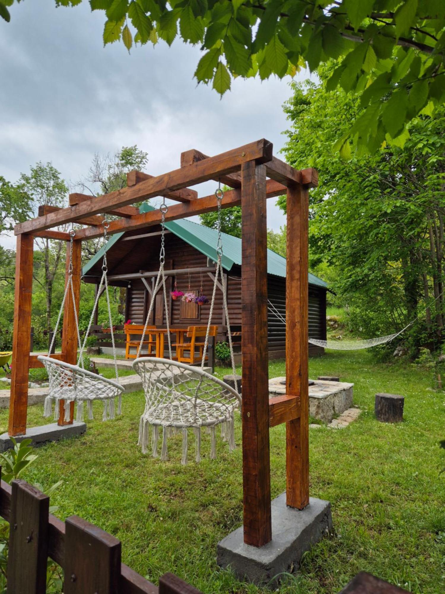 Cabin House Dubovik Cetynia Zewnętrze zdjęcie
